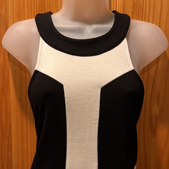 Venus Top - Picture 3 of 7